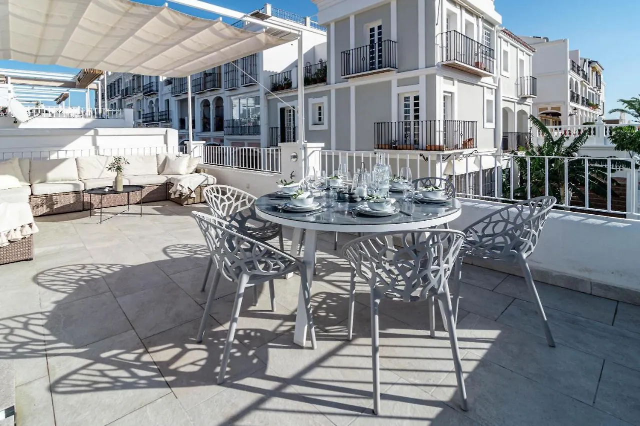 מארבלה Stunning 2 Bedroom Townhouse With Serene Terrace And Charming Mountain Views